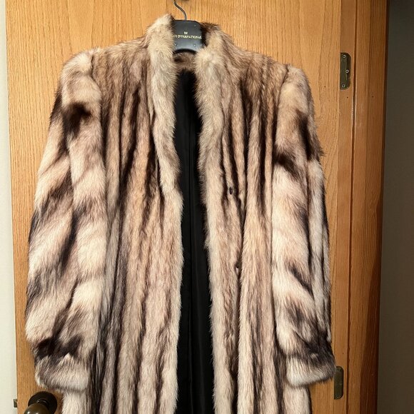 Fitch Fur Coat - Picture 7 of 9